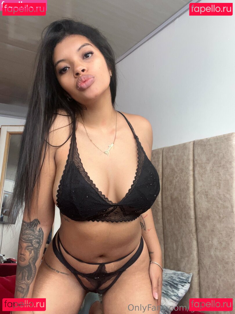 Luucennt / grace_obiageli / gracesexy Onlyfans Photo Gallery 