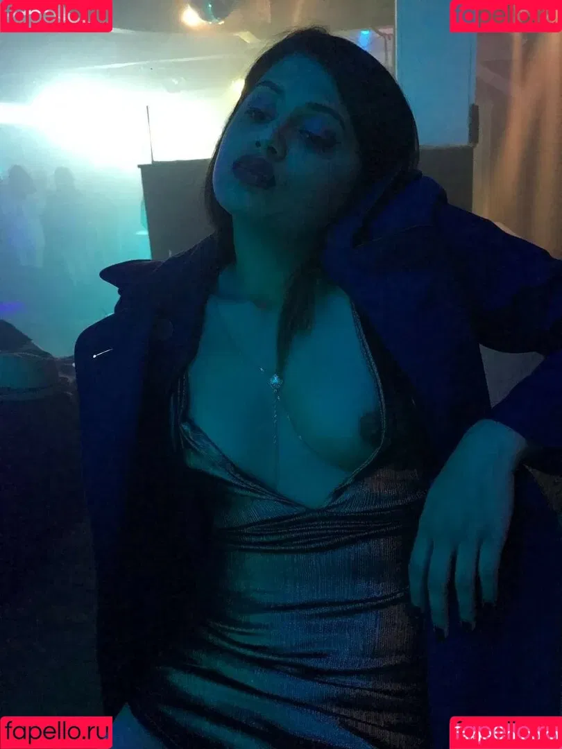 extraperky Onlyfans Photo Gallery 