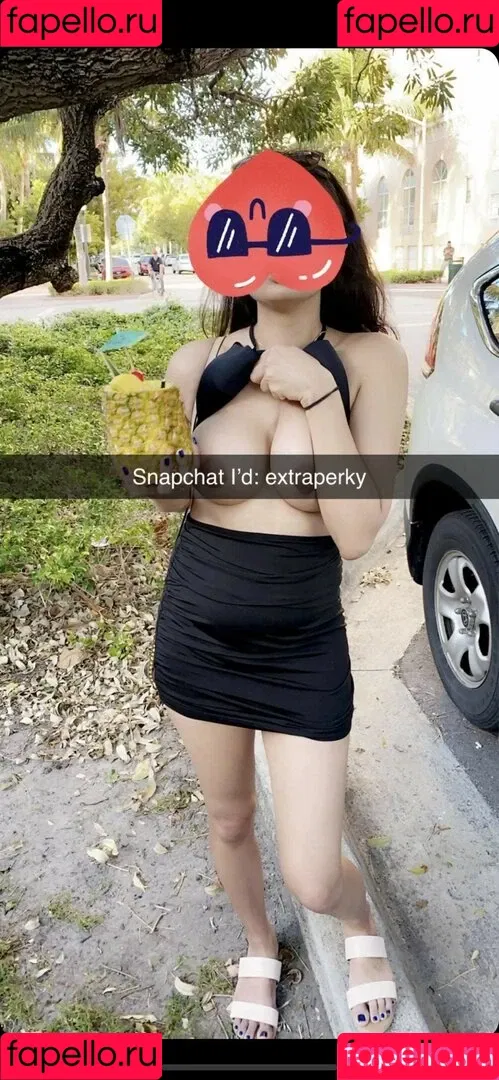 extraperky Onlyfans Photo Gallery 