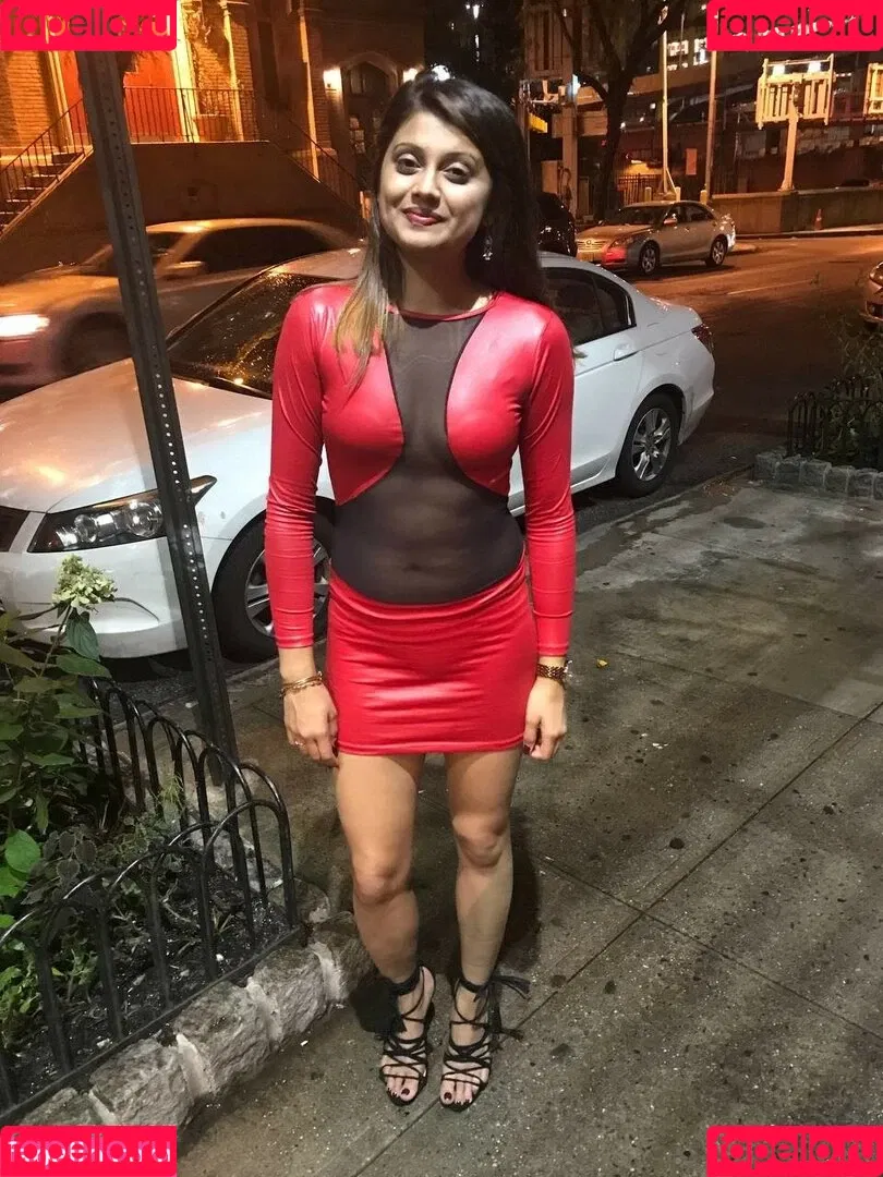 extraperky Onlyfans Photo Gallery 