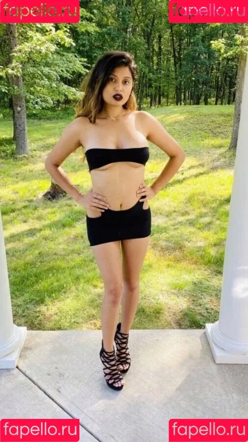 extraperky Onlyfans Photo Gallery 