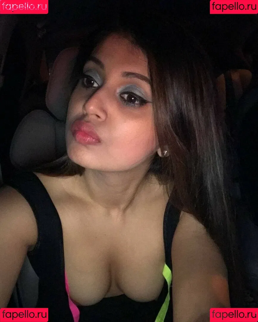 extraperky Onlyfans Photo Gallery 