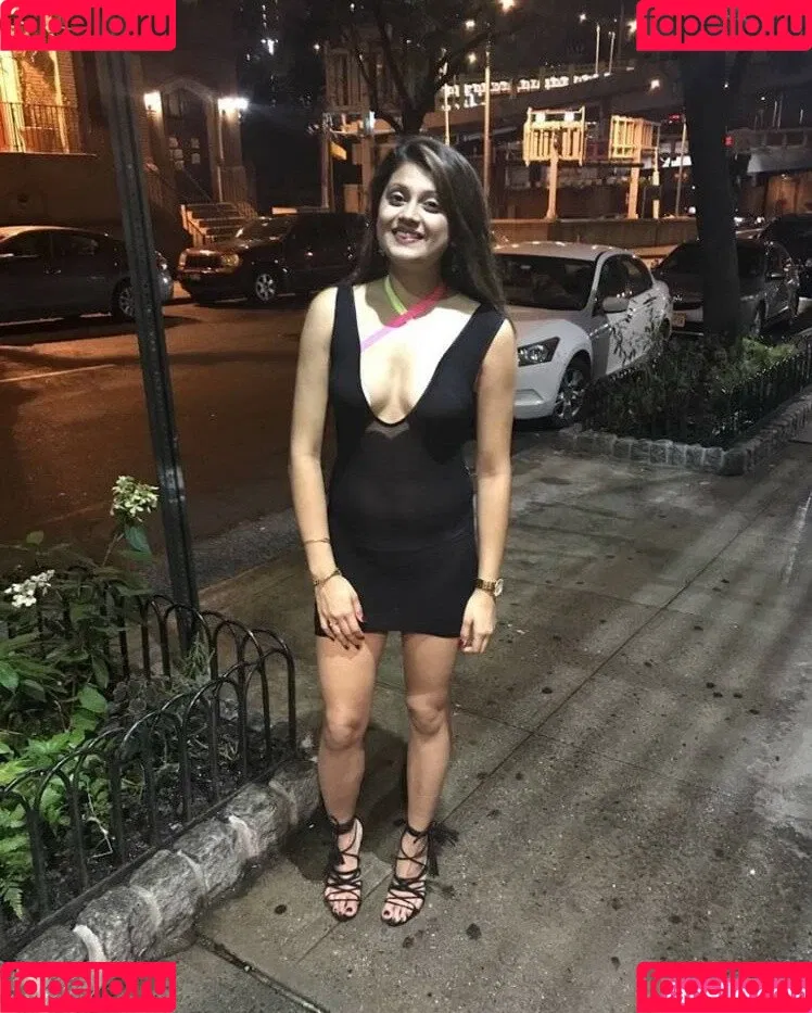 extraperky Onlyfans Photo Gallery 