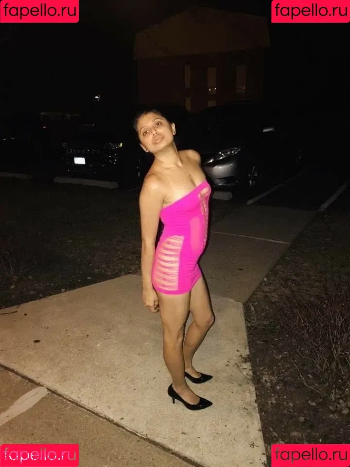 extraperky Onlyfans Photo Gallery 