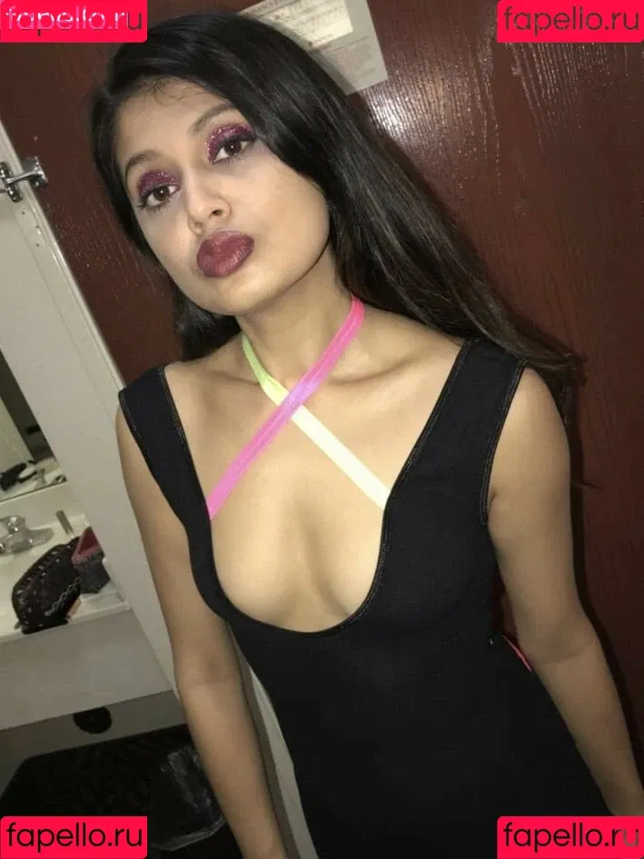 extraperky Onlyfans Photo Gallery 