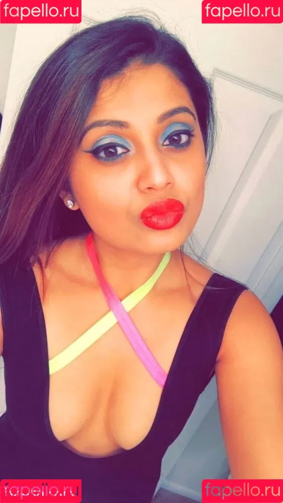 extraperky Onlyfans Photo Gallery 