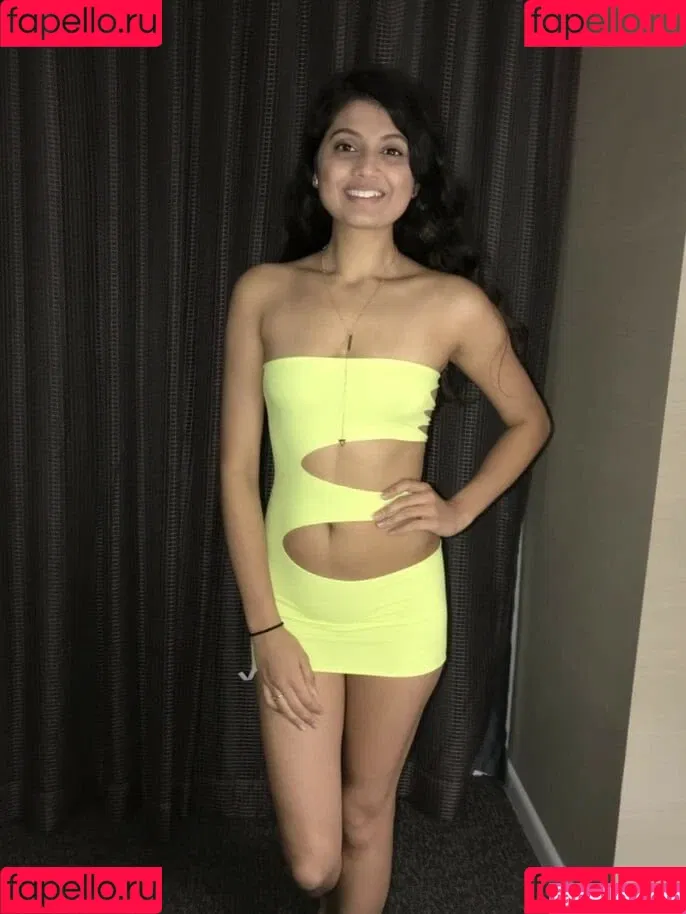 extraperky Onlyfans Photo Gallery 