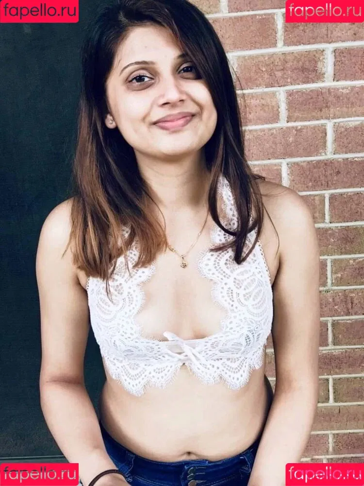 extraperky Onlyfans Photo Gallery 
