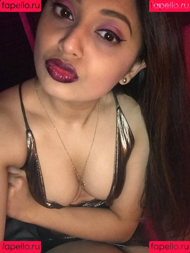 extraperky Onlyfans Photo Gallery 