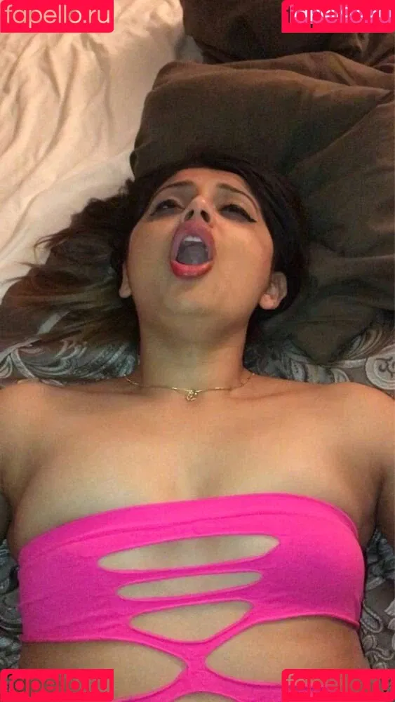 extraperky Onlyfans Photo Gallery 