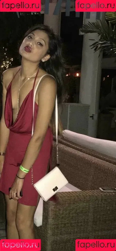 extraperky Onlyfans Photo Gallery 