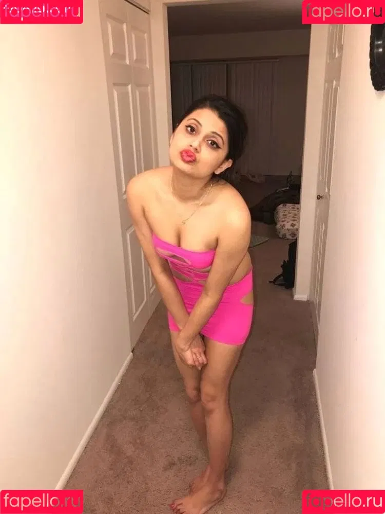 extraperky Onlyfans Photo Gallery 