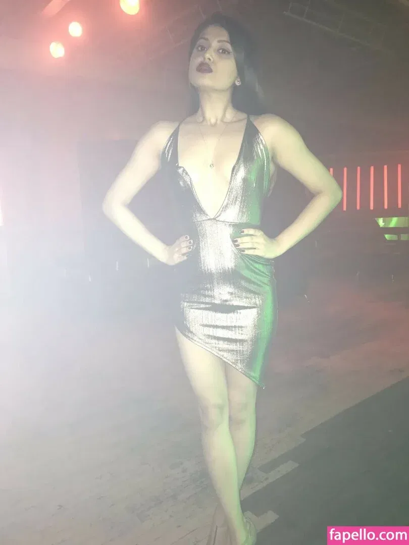 extraperky Onlyfans Photo Gallery 