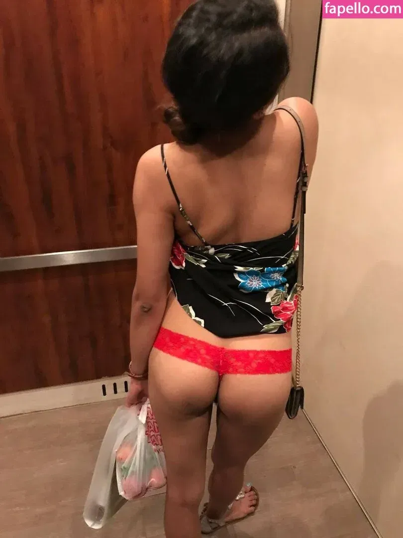 extraperky Onlyfans Photo Gallery 