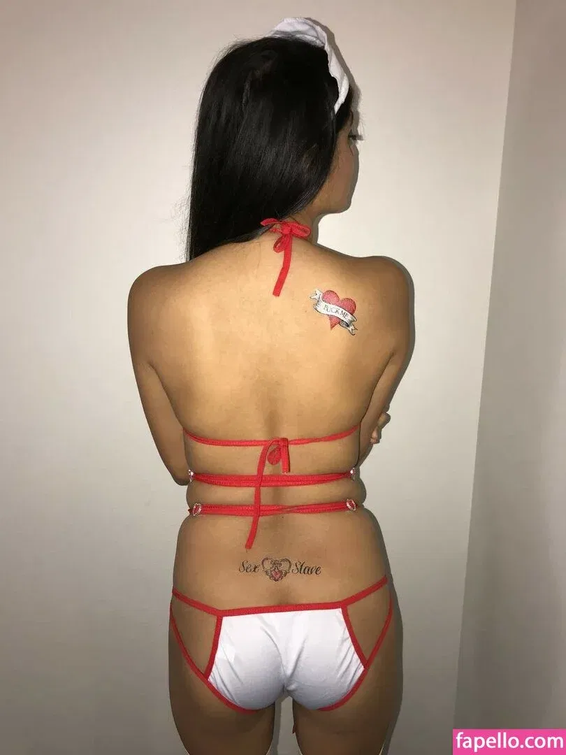 extraperky Onlyfans Photo Gallery 