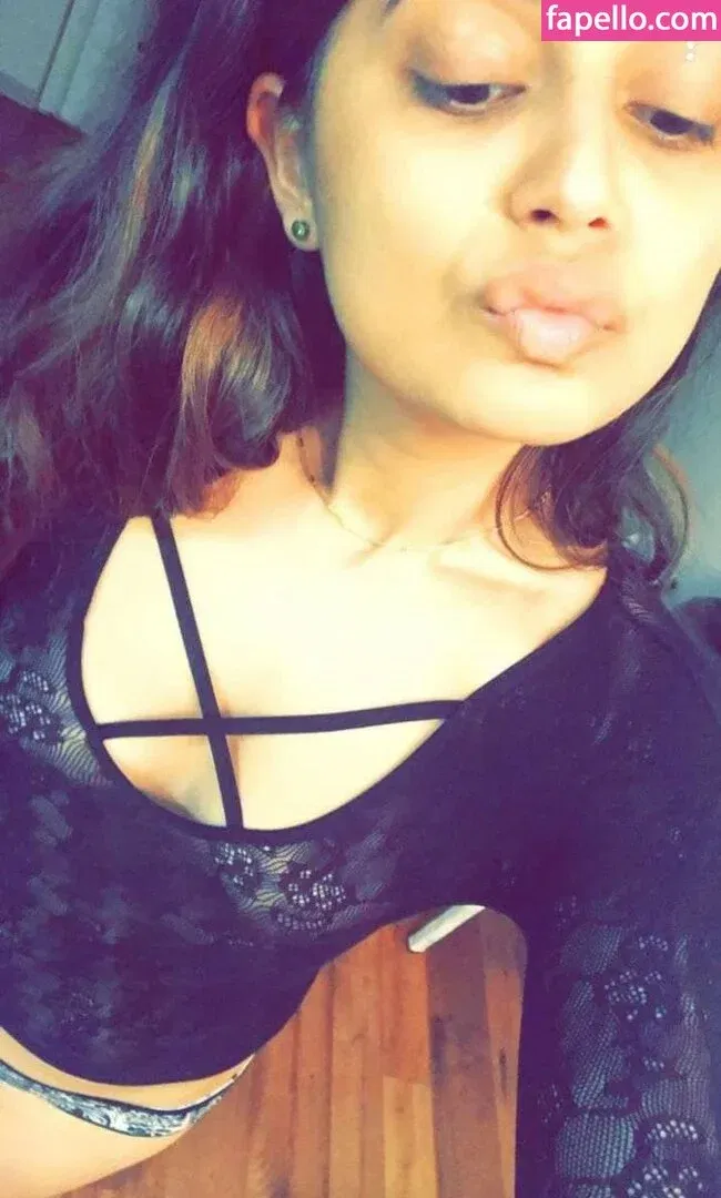 extraperky Onlyfans Photo Gallery 