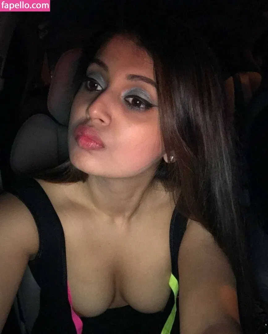 extraperky Onlyfans Photo Gallery 