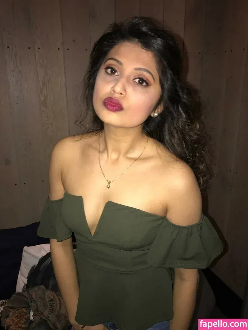 extraperky Onlyfans Photo Gallery 