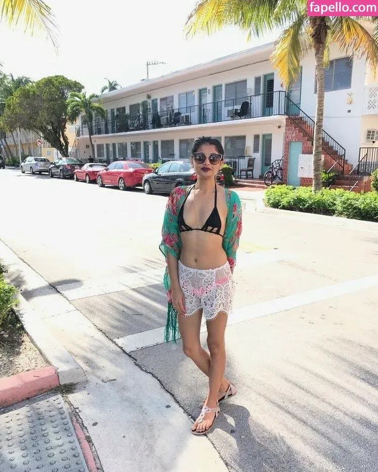 extraperky Onlyfans Photo Gallery 