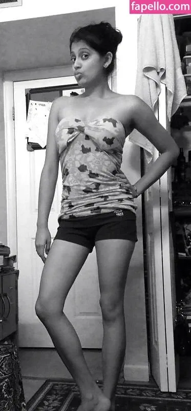 extraperky Onlyfans Photo Gallery 