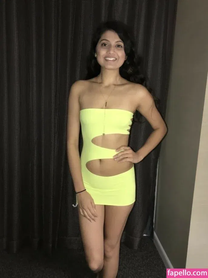 extraperky Onlyfans Photo Gallery 