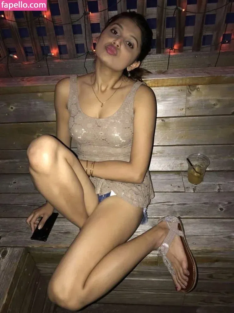 extraperky Onlyfans Photo Gallery 