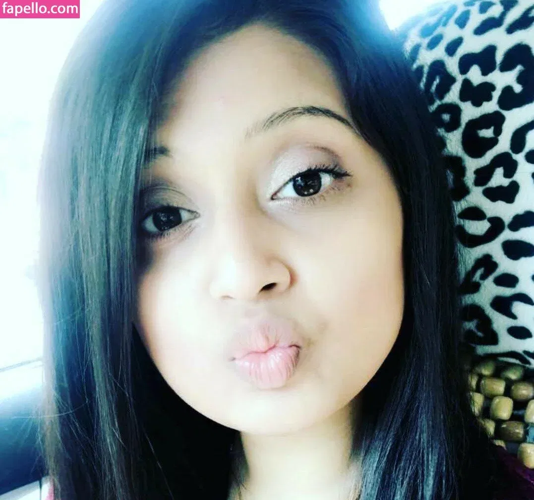 extraperky Onlyfans Photo Gallery 