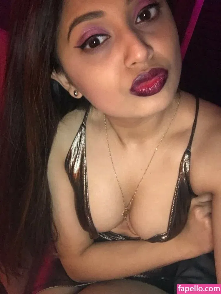 extraperky Onlyfans Photo Gallery 