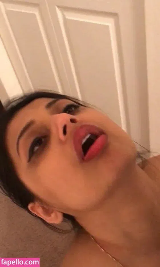 extraperky Onlyfans Photo Gallery 