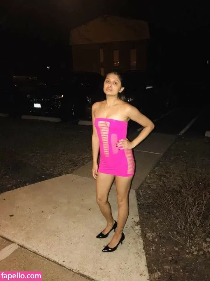 extraperky Onlyfans Photo Gallery 