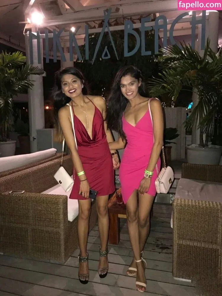 extraperky Onlyfans Photo Gallery 