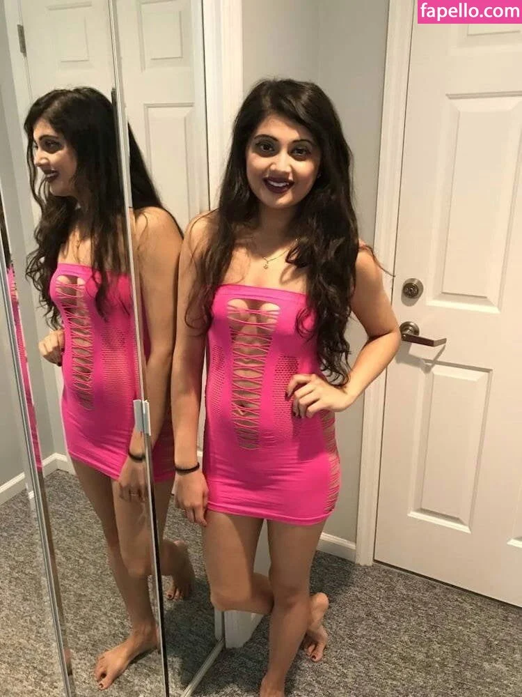 extraperky Onlyfans Photo Gallery 