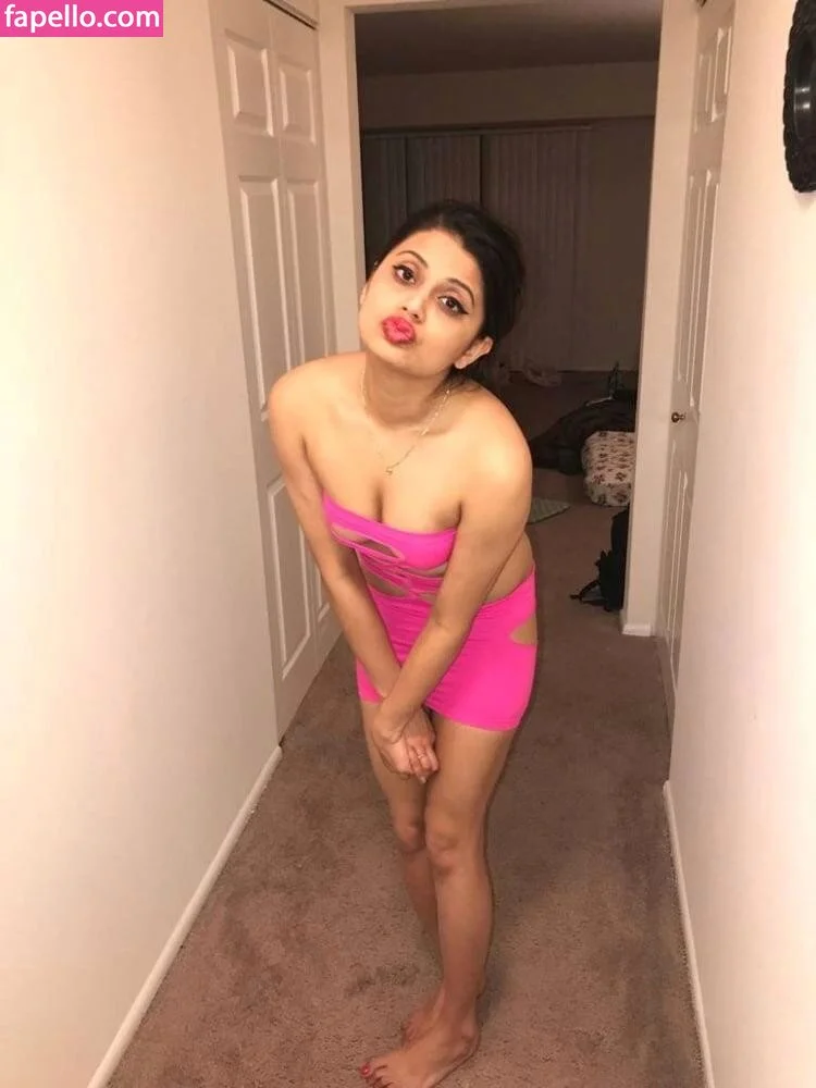 extraperky Onlyfans Photo Gallery 