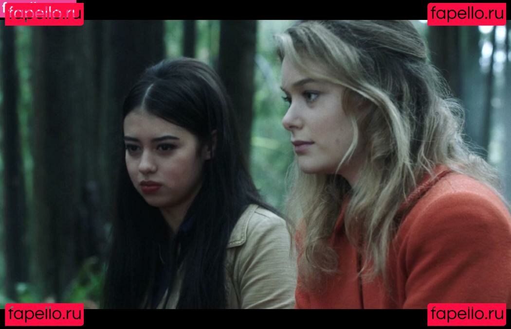 Amber Midthunder / ambermidthunder Onlyfans Photo Gallery 