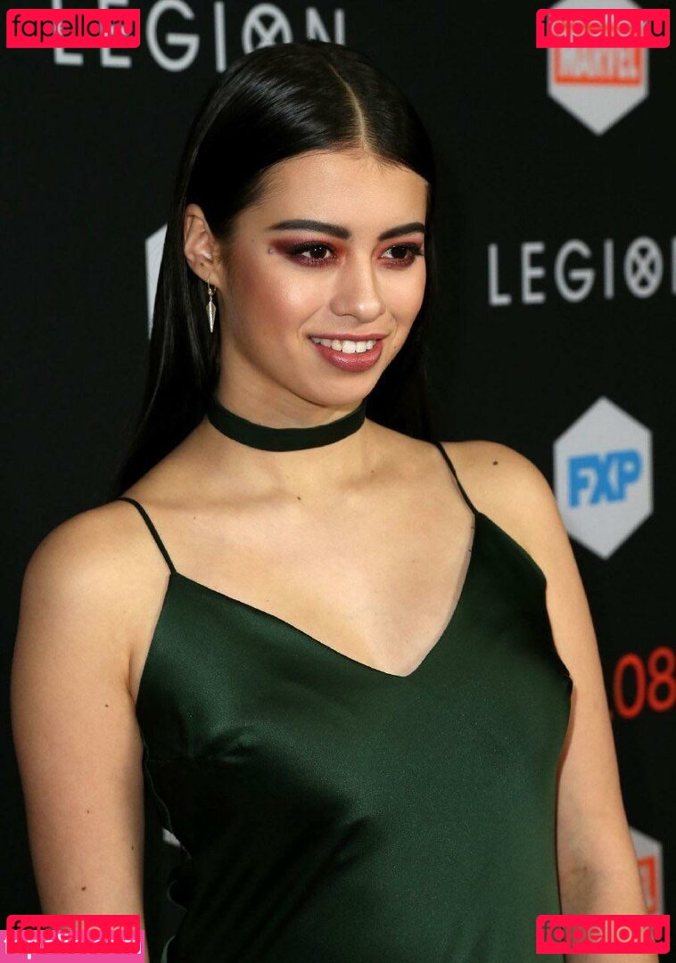 Amber Midthunder / ambermidthunder Onlyfans Photo Gallery 