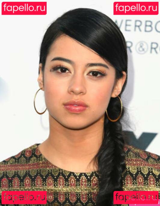 Amber Midthunder / ambermidthunder Onlyfans Photo Gallery 