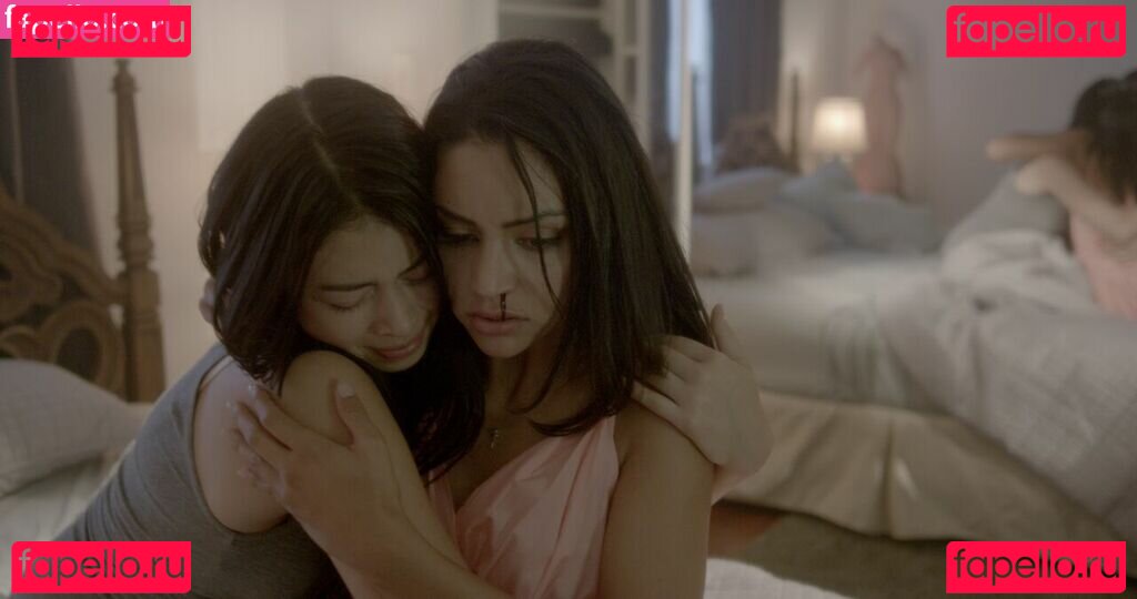 Amber Midthunder / ambermidthunder Onlyfans Photo Gallery 