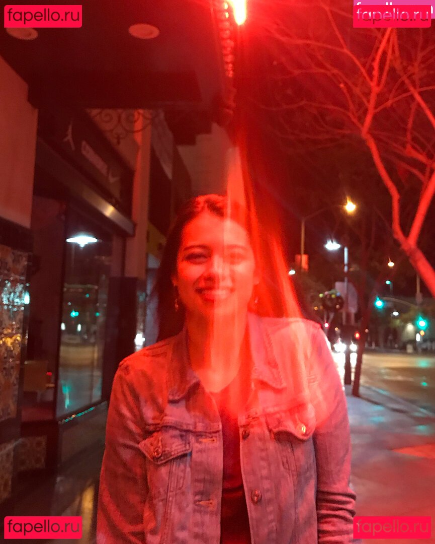 Amber Midthunder / ambermidthunder Onlyfans Photo Gallery 