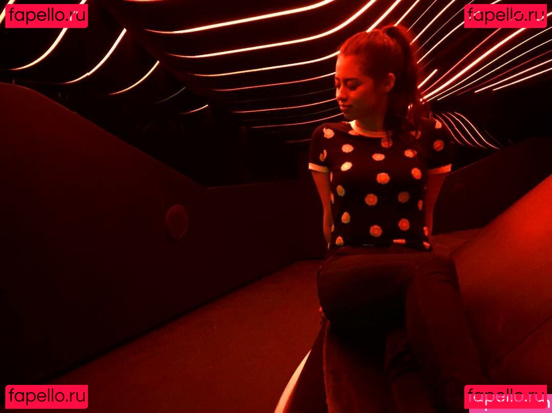 Amber Midthunder / ambermidthunder Onlyfans Photo Gallery 