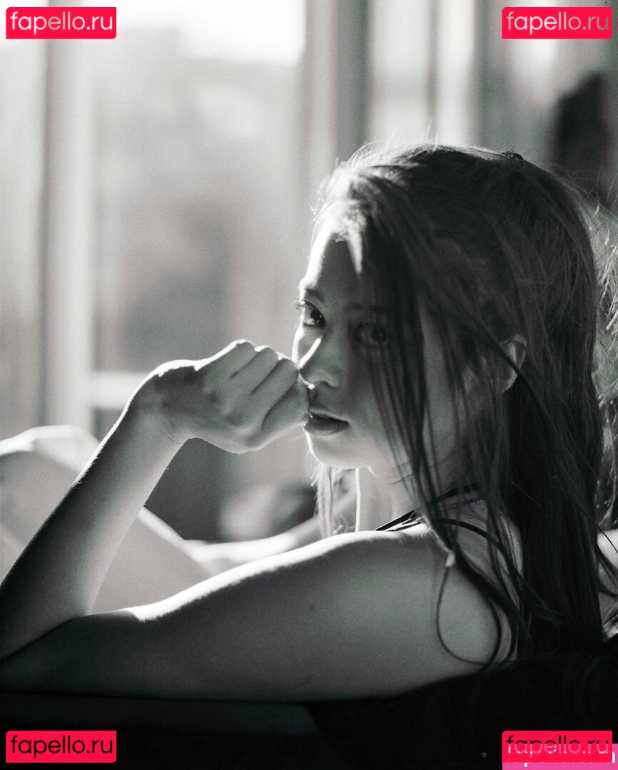 Amber Midthunder / ambermidthunder Onlyfans Photo Gallery 