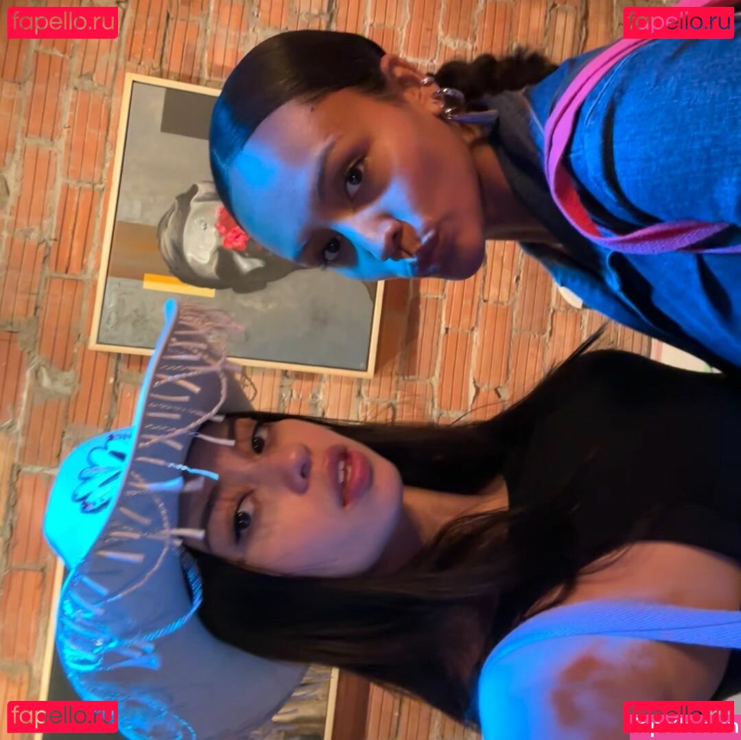 Amber Midthunder / ambermidthunder Onlyfans Photo Gallery 