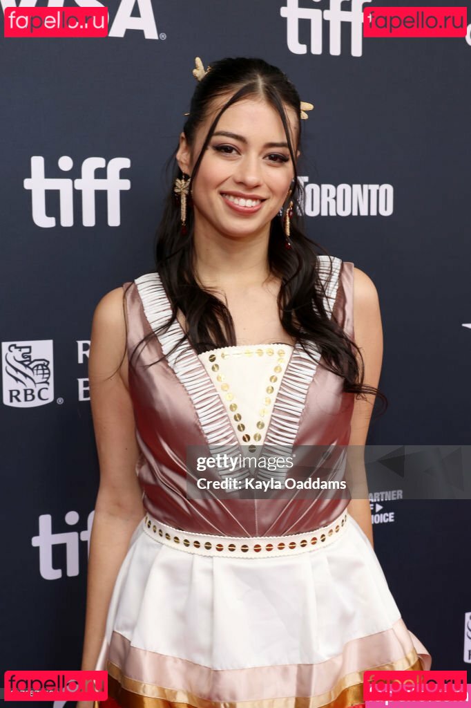 Amber Midthunder / ambermidthunder Onlyfans Photo Gallery 