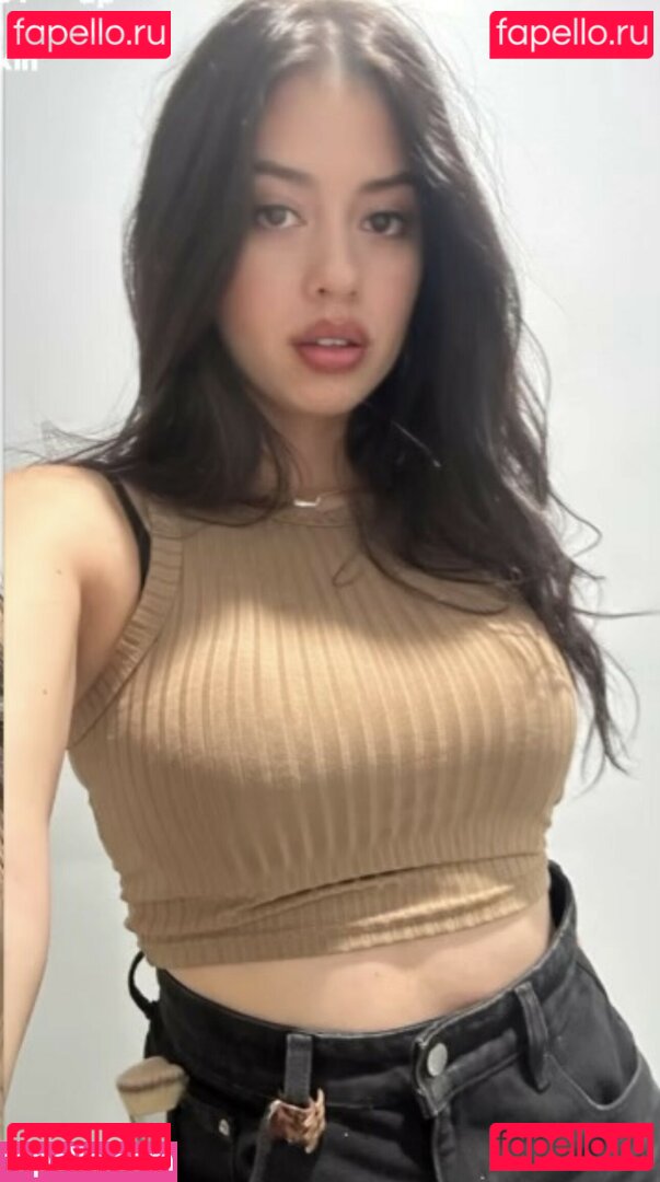 Amber Midthunder / ambermidthunder Onlyfans Photo Gallery 