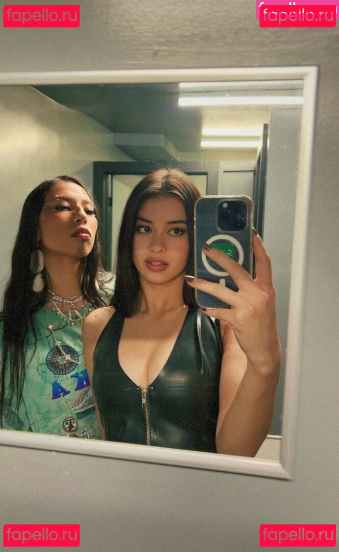 Amber Midthunder / ambermidthunder Onlyfans Photo Gallery 