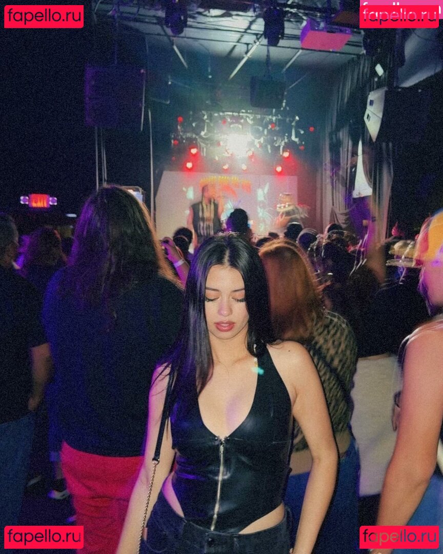 Amber Midthunder / ambermidthunder Onlyfans Photo Gallery 