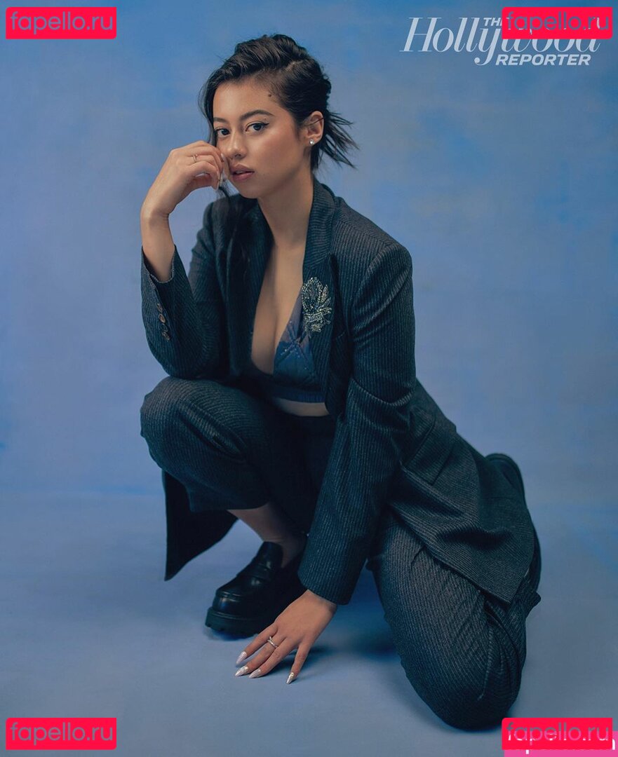 Amber Midthunder / ambermidthunder Onlyfans Photo Gallery 