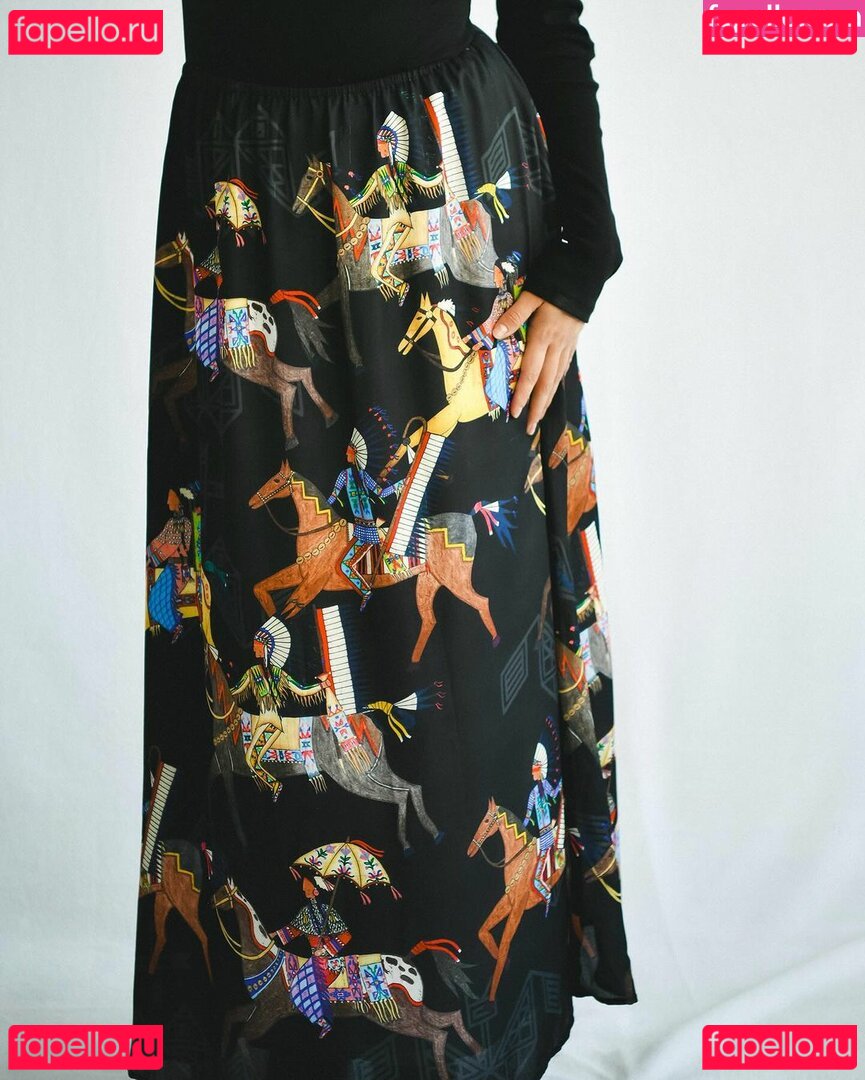 Amber Midthunder / ambermidthunder Onlyfans Photo Gallery 