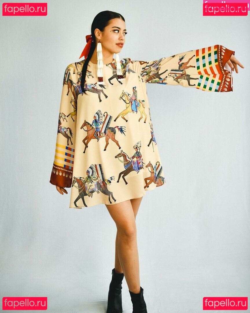 Amber Midthunder / ambermidthunder Onlyfans Photo Gallery 