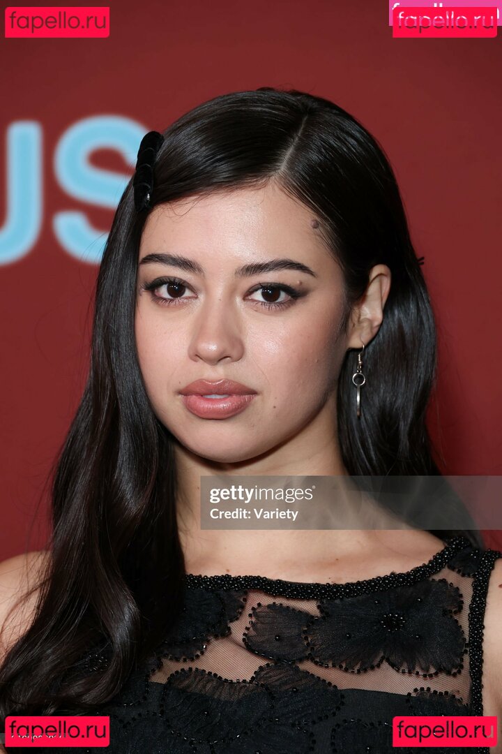 Amber Midthunder / ambermidthunder Onlyfans Photo Gallery 