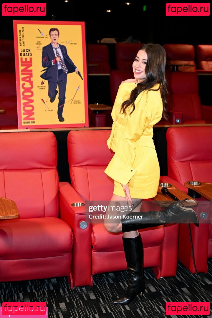 Amber Midthunder / ambermidthunder Onlyfans Photo Gallery 